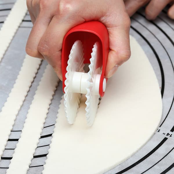 Unique Weave Pattern Kitchen Pastry Wheel Household Baking Accessories
