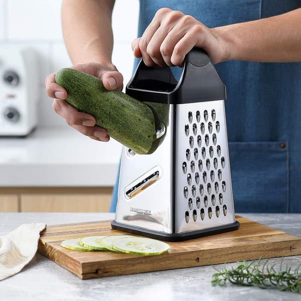 Cheese Grater with Container, 4-Sided Stainless Steel Grater with Y-Peeler with Handle and Storage Container for Cheese, Ginger, Lemon, Nutmeg