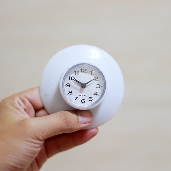 New Product Bathroom Clock with Suction Cups – Wall-Mounted Shower Clock Waterproof (white)
