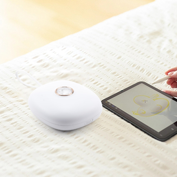 Vibrating Alarm Clock with Snooze Function White