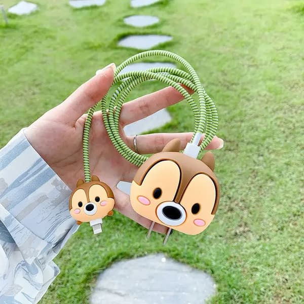 4-pack kabelskydd för iPhone / iPad 18W/20W laddare skyddsfodral 3D tecknad kabelhantering telefonkabelorganisatör