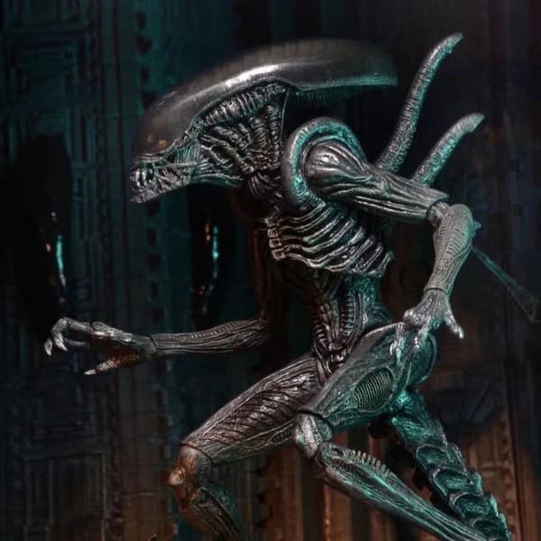 NECA Grid Warrior Xenomorph Alien Figur Alien vs Predator Actionfigur Samlermodel Legetøj Julegave Fødselsdagsgave Warrior