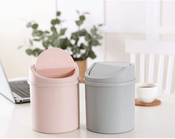Mini søppelbøtte – plast, kompakt, rosa – for kjøkken, soverom