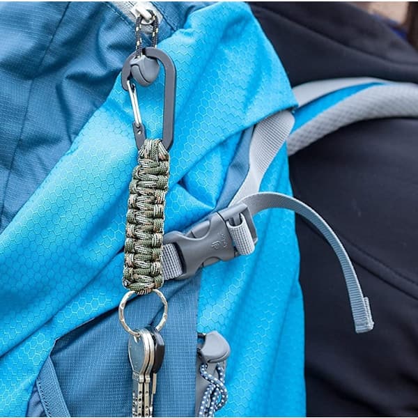 Avaimenperä paracord ulkoiluun karabiinihaalla, 2 kpl
