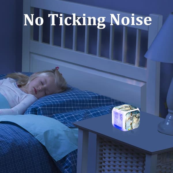 LED Night Light Alarm Clock, Night Light with Colorful LED Display with Cristiano Ronaldo, Silent Operation and Snooze Function Digital Clock