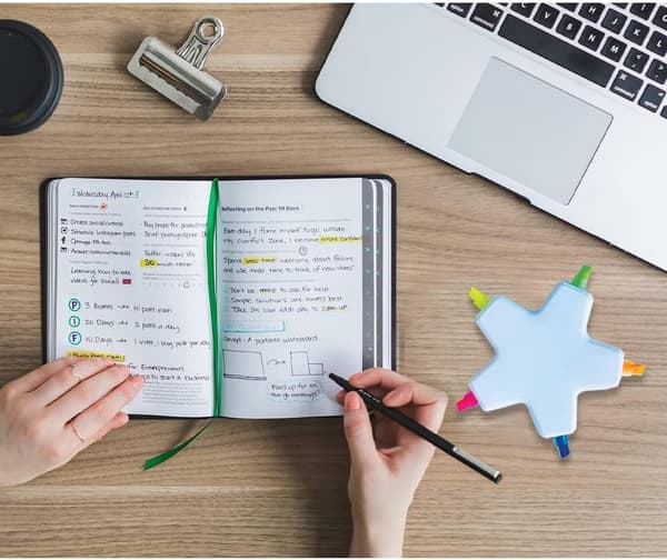2-pack Star Shaped Marker Pens - Chisel Tip, Novelty, Plastic, Star Shape, Highlighter Pens for School, Office, Homework