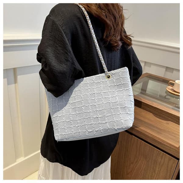 Large Chain Bag for Women, High-Capacity Commuter Bag (Blue)