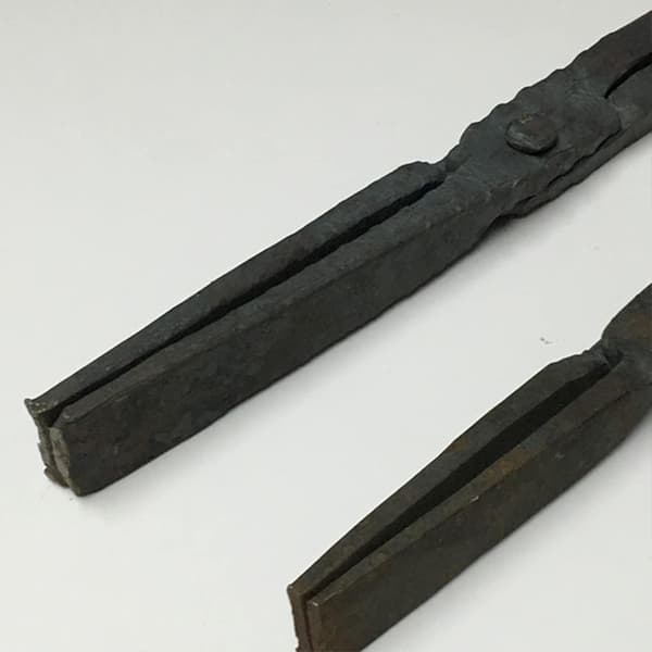 Forging Tongs 500 mm Long Forging Tongs Offset Blacksmith Tongs for Forge Can Be Heating Blacksmith Engineer