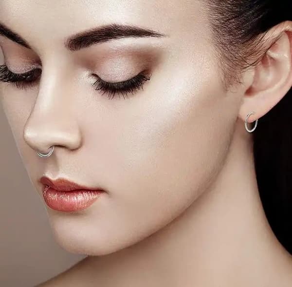 Falsk Piercing 8-pak i Sølv - Perfekt til Kostumer og Halloween Sølv Sølv one size Silver one size