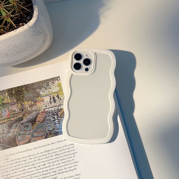 Skal till iPhone 13 – silikon, slitstark, mjuk