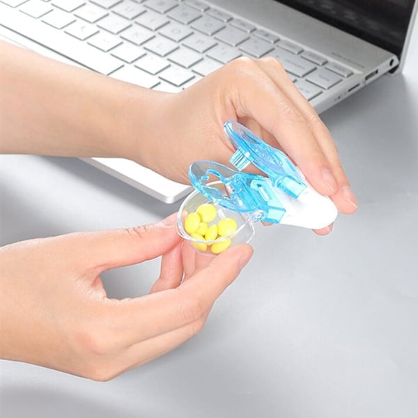 Tabletter Piller Blisterförpackningsöppnare Hjälpmedel för äldre Bärbar Pill Taker Remover Pill Dispenser Inaktivera 1Pcs