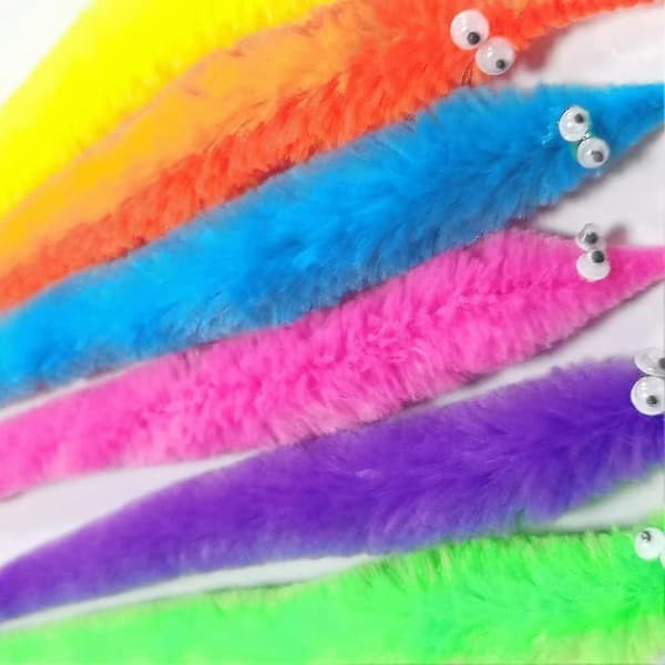 64 Stykker Fuzzy Orm Leker, String Orm Kjæledyr Fuzzy Ormer På String Bulk Trick Leketøy Festfavoritter for Barn Katt (8 Farger)