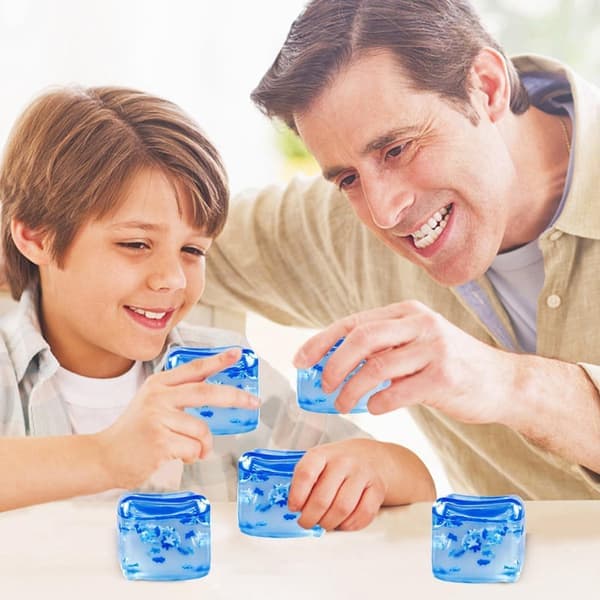 Nice Cube Squishy 1-pack, Snow Ice Cube Stressboll, Mjuk Sensorisk Klämleksak, Fidget Anti-Stress Leksak för Barn & Vuxna, Stresslindrande Present 3st 3pcs