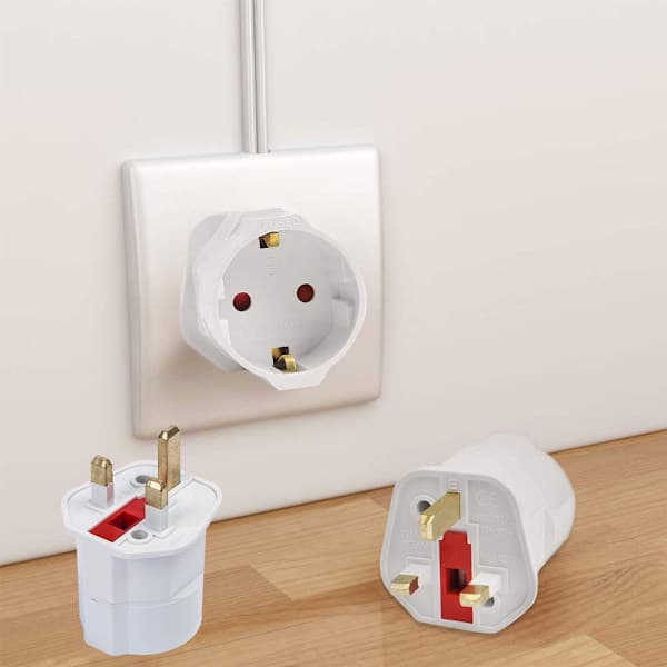 2x Reiseadapter Type G - Svart Ferieadapter