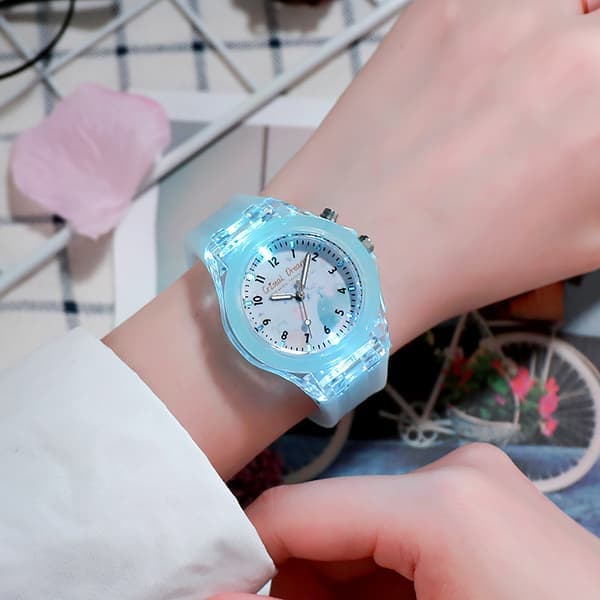 #LED blinkande analog klocka för barn med justerbart silikonarmband#