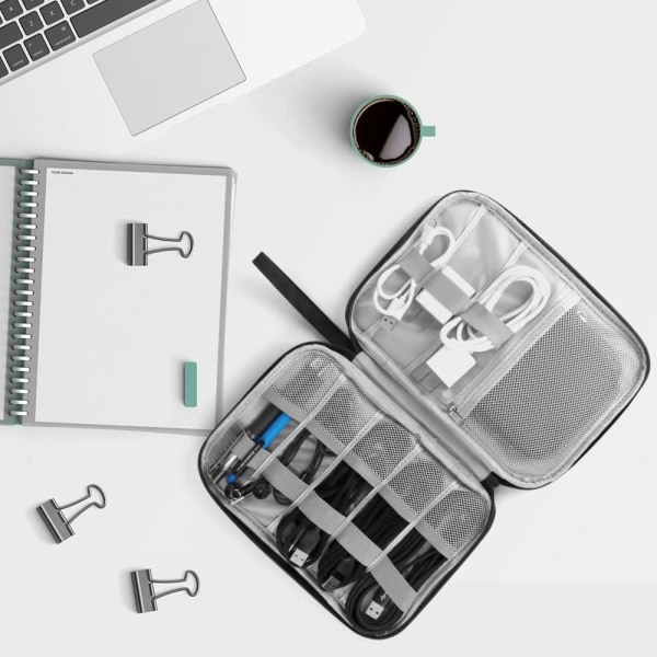 Elektroniktillbehör Väska, Resa Kabelarrangör Väska, Universal Bärbar Resa Gadget Väska för USB Kabel Enhet, SD-kort, Laddare Hårddisk Black