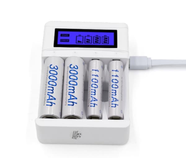 Universal LCD Oppladbart Batterilader