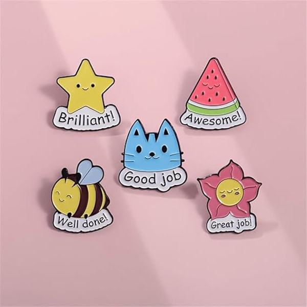 5 st Cartoon Animal Flower Watermelon Star Enamel Pin Good Job Well Done Bee Cat Badge Lapel Pin Set Söta Djur Kläder Väskor Ryggsäckar Tillbehör