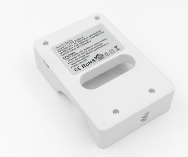 Universal LCD Laddare för Uppladdningsbara Batterier