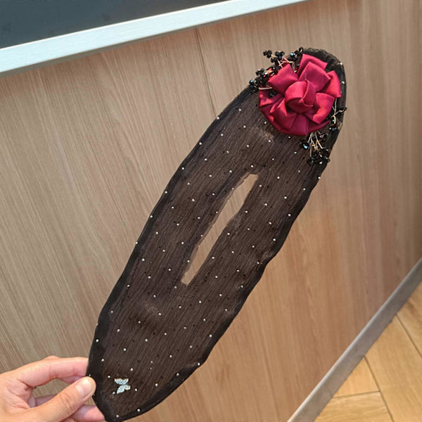 Handbroderade Blommor Deft Bun, Deft Bun Hårtvinnare, Fashion Blommor Fjäril Hårtvinnare, Lätt Hårcurl Bun Clips