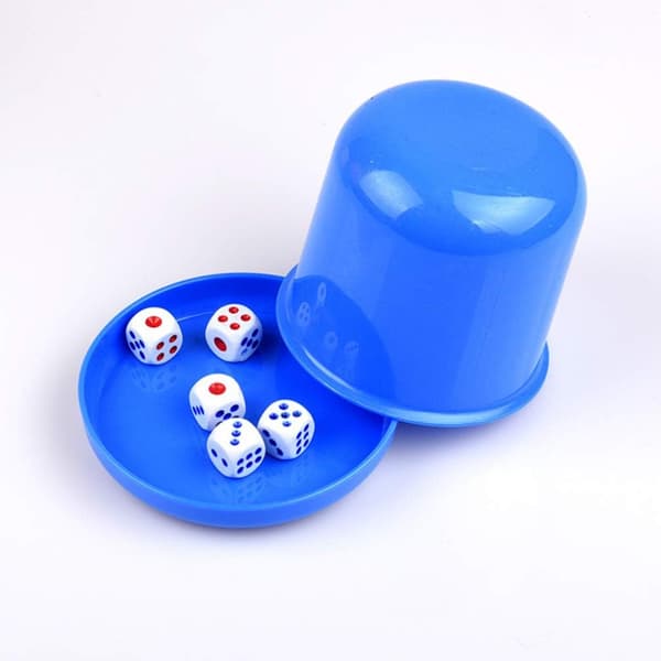 2 st/set tärningar, underhållningsspelset, plasttärningar, färgglatt shaker tärningskoppset för barfest