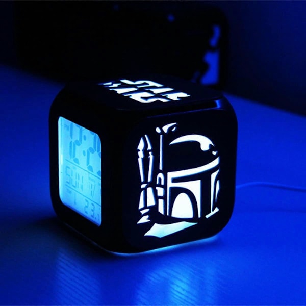 Star Wars Mode Kreativ 3D Stereo Lille Alarmur Lydløs LED Natlampe Elektronisk Ur Sengebordsur Soveværelsesur - USB Opladning
