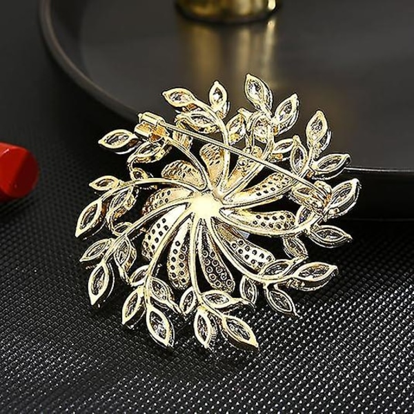 Broscher Smycken För Kvinnor Mode, Elegant Designer Kostym Korsage Pärlbroscher & Nålar Julklapp