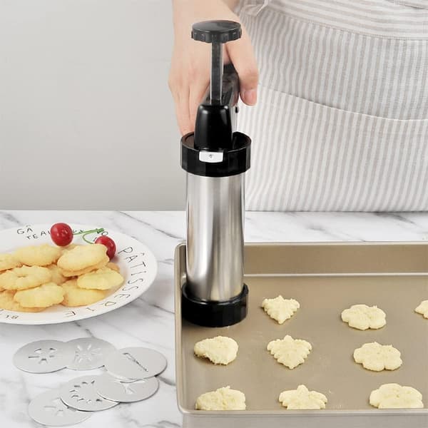 Kakeutstyr i rustfritt stål med 8 kakeformer og 8 dyser for jule-, bursdags- og DIY-kakebaking