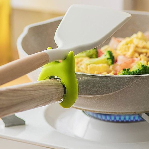 Sked Rest til Madlavning, Skridsikker Skeholder Komfurarrangør, Wok Spatelholder Silikone Justerbar Køkkenredskabs Hvile til Gryde Kog Over Spild Red 1pc