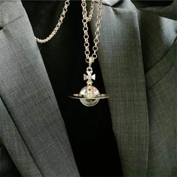 Vivienne Westwood Saturn UFO anheng halskjede sølv sliver