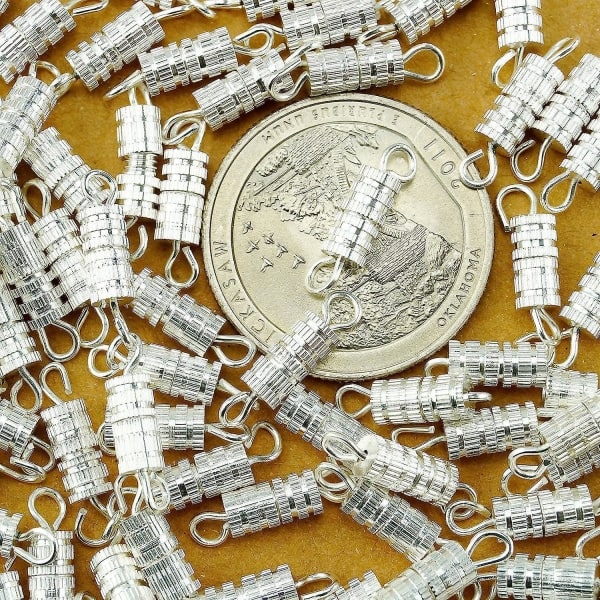100 stycken 4x15 mm tunnskruvar med skruvklämma
