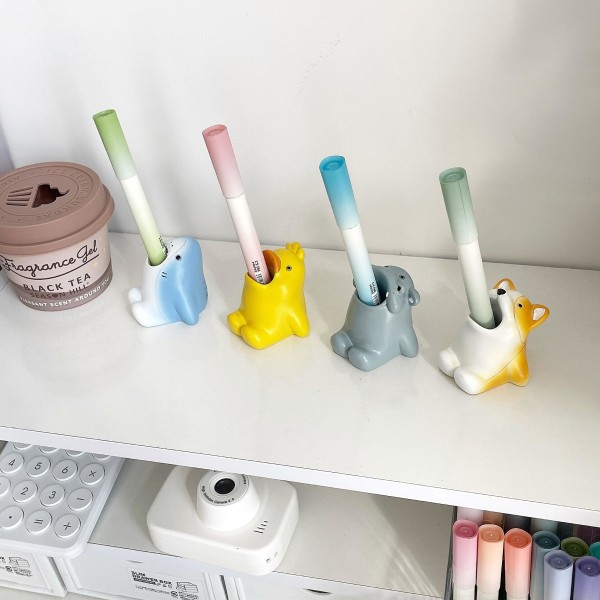 1 kpl sarjakuvaeläinten kynäsäiliö pöytäpaperitavaroiden säilytykseen toimistotarvikkeille ja hammasharjatelineelle A