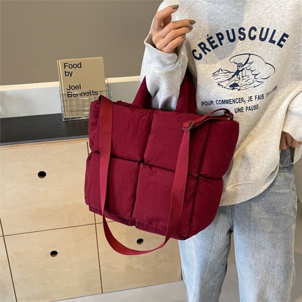 Stor håndveske i quiltet design, skulderveske. Hold orden enkelt for kvinner Burgundy