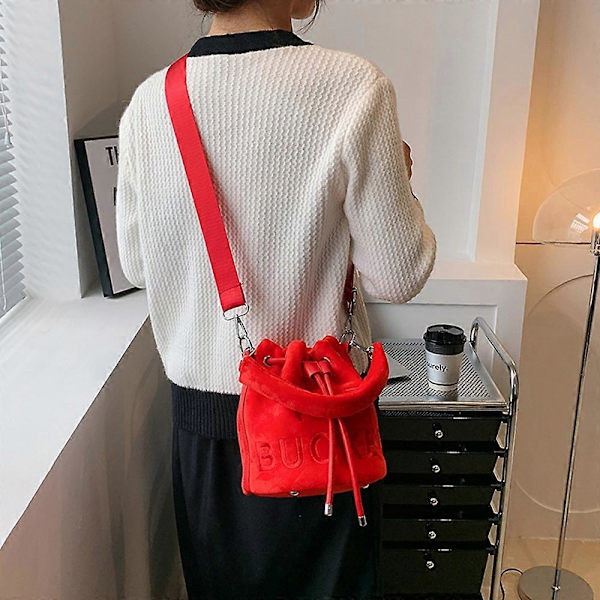 Naisten pussimalliset olkalaukut, pienet pehmeät plyysikankaiset pussimalliset crossbody-laukut red