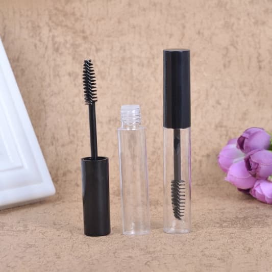 Tom mascara beholder med øjenvippebørste Sort 10 ml Sort 10 ml Black
