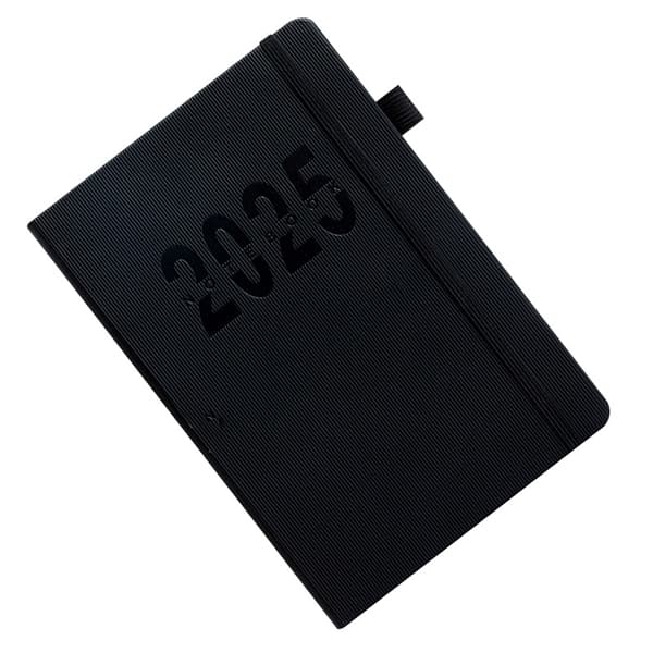 Dagkalender 2026 - A5 Sort Foret Notesbog med Rem (180 Ark) 394