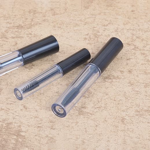 Tom mascara beholder med øjenvippebørste Sort 10 ml Sort 10 ml Black