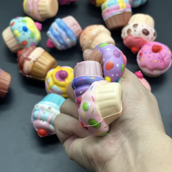 20 stk. Mini Kage Squishy Legetøj – Blødt Dessert Fidget Legetøj til Børnefester 20pcs