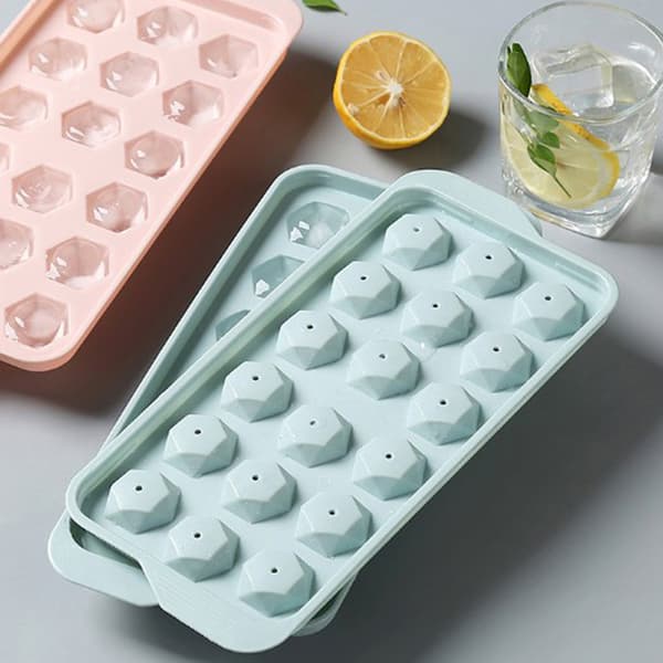 Rund isbitform i plast med lokk C