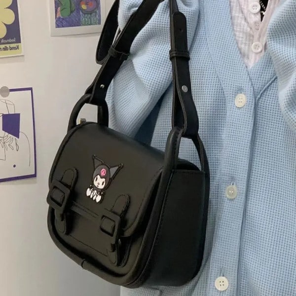 Kawaii Sanrio Kuromi Cambridge Veske Nett Rød med Samme Veske Alle Matcher Underarmsveske Skulderveske Japan og Sør-Korea Gave Ca. 19x13x8cm Kuromi