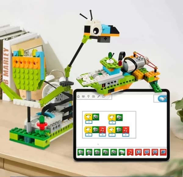We.Do 2.0 Core Set Programmeringsrobot 45300 Elektroniska Byggstenar DIY Högteknologiska Pedagogiska Leksaker Barnpresent 1 Set with box