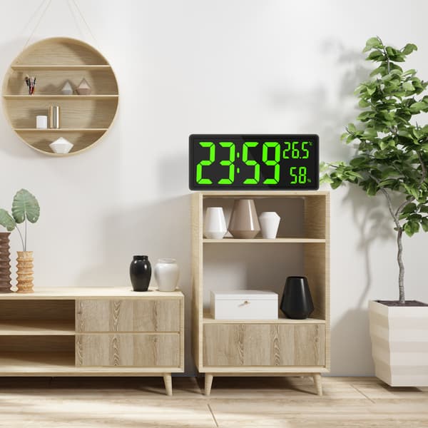 Stort digitalt vægur med digitalt display