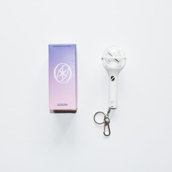 KATSEYE Mini Light Stick Nyckelring, Glödande Fan-hänge och Väskberlock, Söt K-Pop Samlaraccessoar
