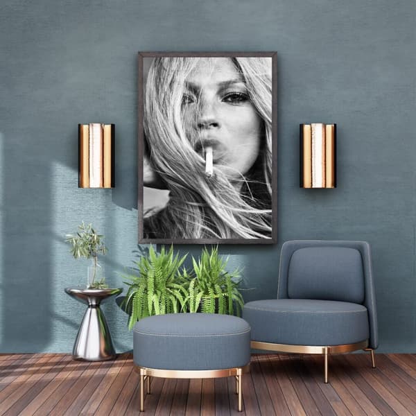 Kate Moss Rökande Poster – Ikonisk & Stilfull Väggkonst 30x40 cm