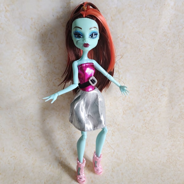 stk. 26,5 cm Monster High School dukker Elver High School Monster High School Aftagelig leddelt dukke Monster High School