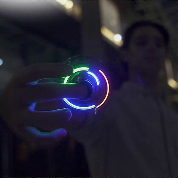 LED UFO Typ Mini Drönare Flygande Helikopter Spinner Fingertoppsflygning Gyro Drönare Flygplan Leksak Vuxen Barn Gåva Black