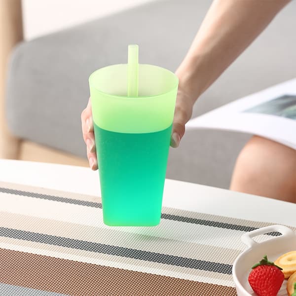 4 stk. integrerte sugerørkopper – 360 ml bærbare juice- og vannkopper for studenter, sommerfester, utendørsarrangementer, festlig drikkeutstyr 4pcs