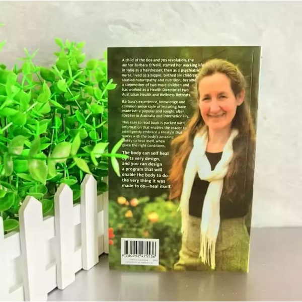 Selvhelbredelse ved Design - Mikroorganismers Rolle for Sundhed af Barbara O'Neill, Paperback