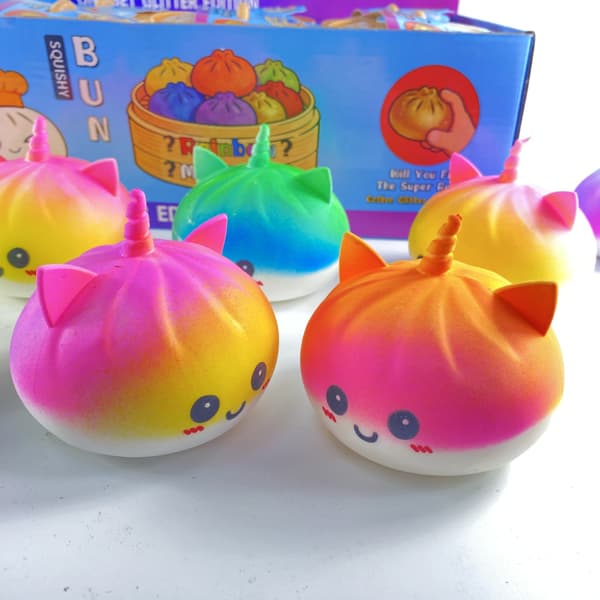 Den originale mystiske dumplingen Galaxy EditionViral Squishy B - Enhjørning Dumpling - Tilfeldig farge
