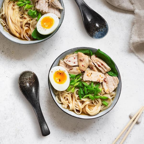Japansk Keramisk Ske Sæt (5 Stykker) - Klassisk Asiatisk Stil - Ramen og Ris Skeer